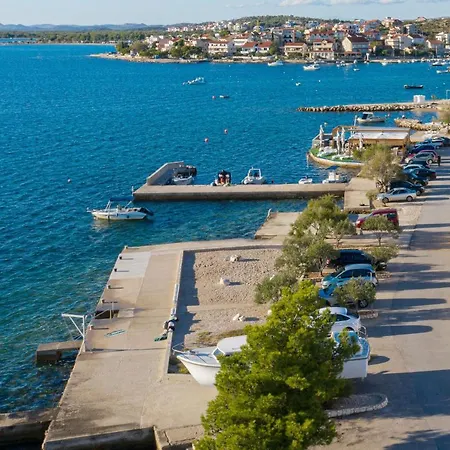 Apartment Apartments By The Sea Brodarica, Sibenik - 4194 *