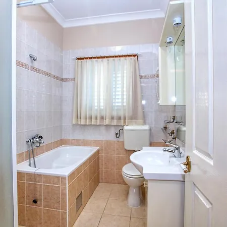 Apartments By The Sea Brodarica, Sibenik - 4194 *