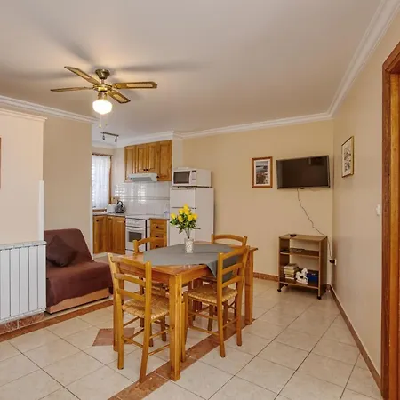 Apartment Apartments By The Sea Brodarica, Sibenik - 4194