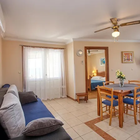 Apartments By The Sea Brodarica, Sibenik - 4194 Brodarica (Sibenik-Knin)
