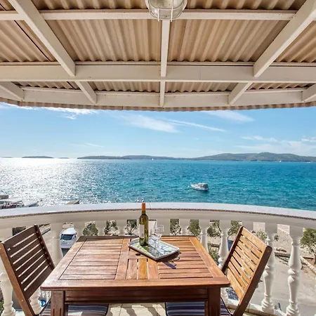 Apartments By The Sea Brodarica, Sibenik - 4194 Brodarica (Sibenik-Knin)