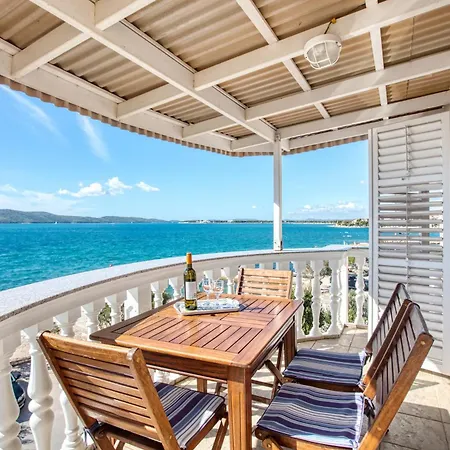 Apartments By The Sea Brodarica, Sibenik - 4194 *