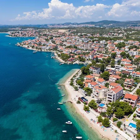 Apartments By The Sea Brodarica, Sibenik - 4194 *