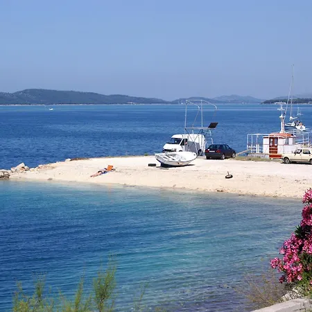 Apartment Apartments By The Sea Brodarica, Sibenik - 4194 *