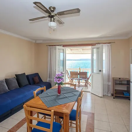 Apartments By The Sea Brodarica, Sibenik - 4194 Apartment Brodarica (Sibenik-Knin)