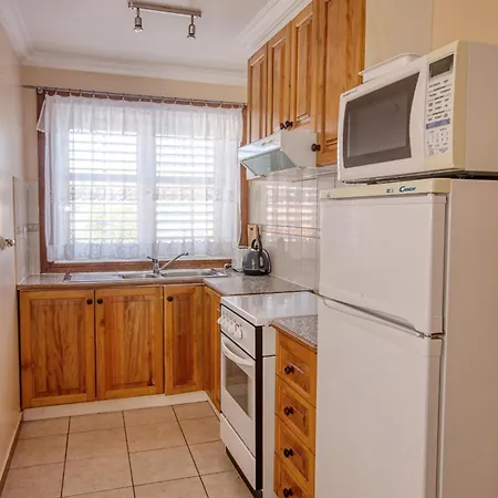 Apartments By The Sea Brodarica, Sibenik - 4194 Apartment Brodarica (Sibenik-Knin)