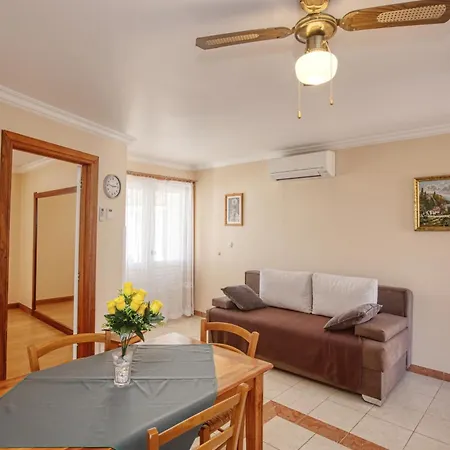 Apartment Apartments By The Sea Brodarica, Sibenik - 4194 *