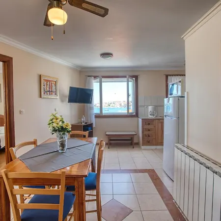 Apartment Apartments By The Sea Brodarica, Sibenik - 4194