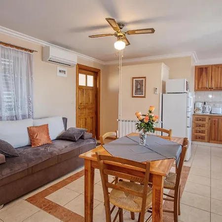 Apartments By The Sea Brodarica, Sibenik - 4194